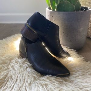 Lucky Brand Koben Black Leather Booties size 8.5